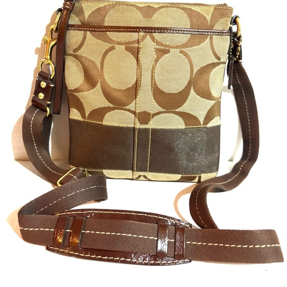 Coach vintage CC signature print canvas crossbody handbag - Picture 4 of 8